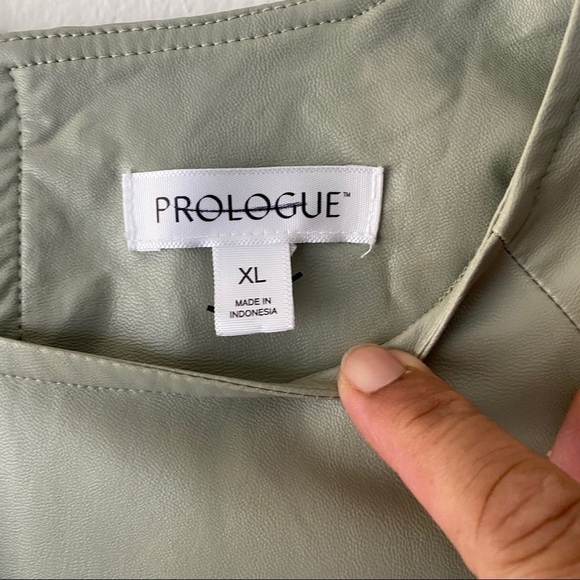 Prologue Women's Short Sleeve Vinyl Faux Leather Blouse Mint Size XLarge - Picture 3 of 5